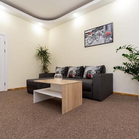Apartment Center Of Odessa Ngoại thất bức ảnh