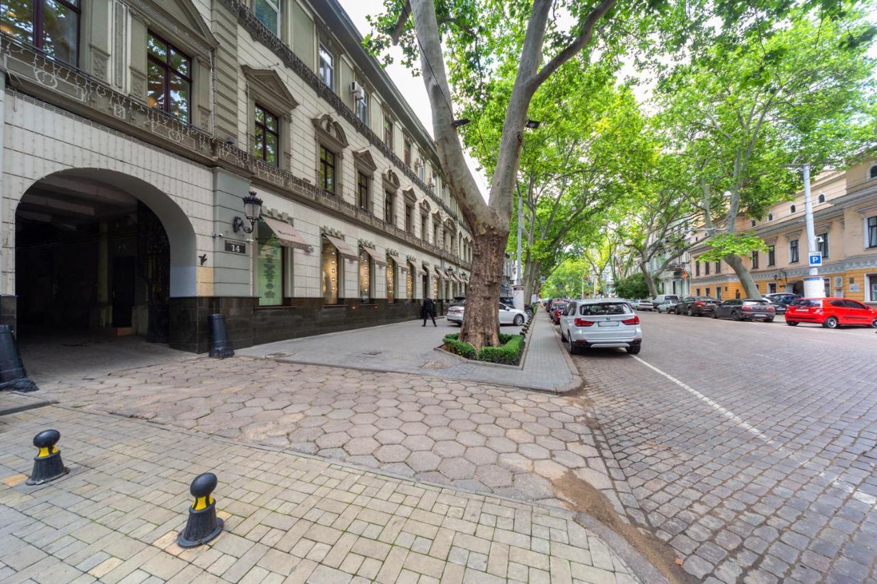Apartment Center Of Odessa Ngoại thất bức ảnh