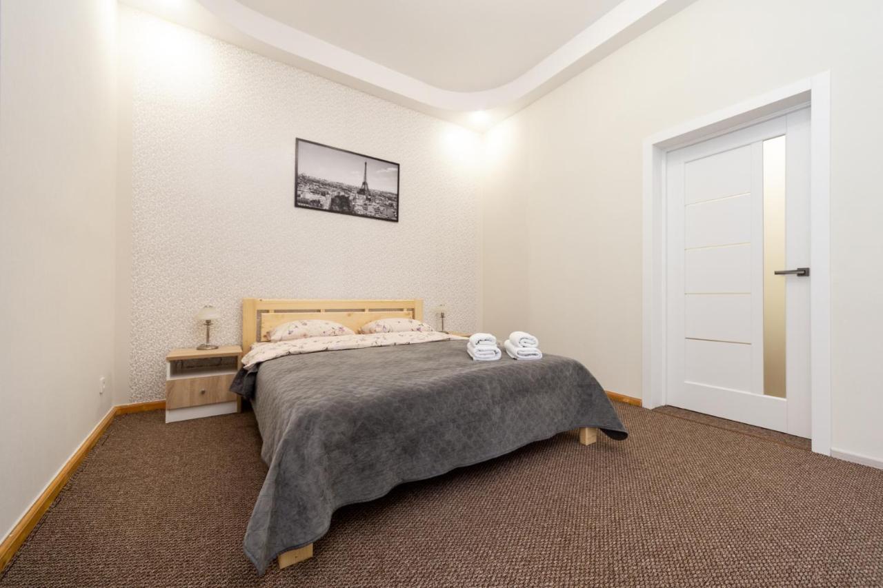 Apartment Center Of Odessa Ngoại thất bức ảnh