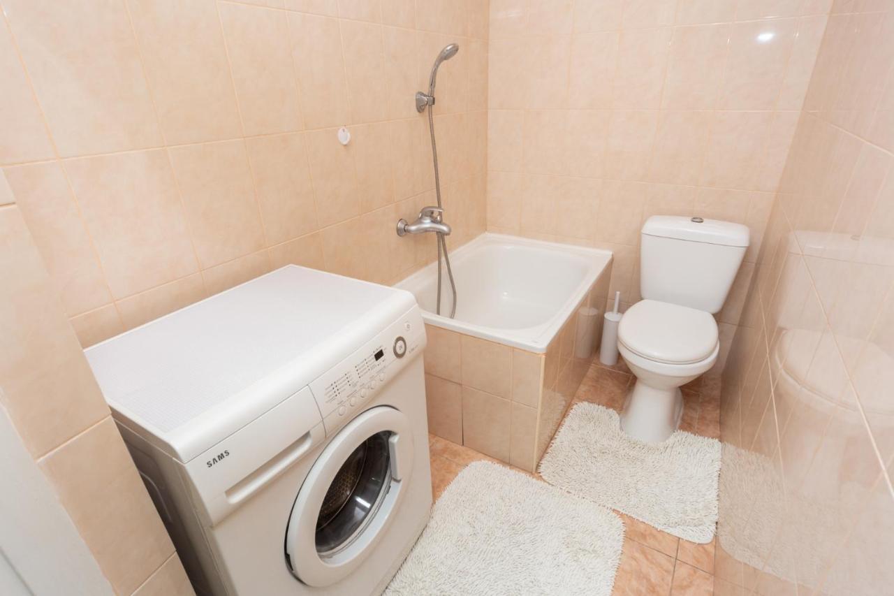 Apartment Center Of Odessa Ngoại thất bức ảnh